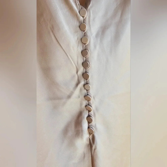 ELIE TAHARI Blouse Top Buttons Satin Toffee Champagne Beige Nude size L - Picture 4 of 7